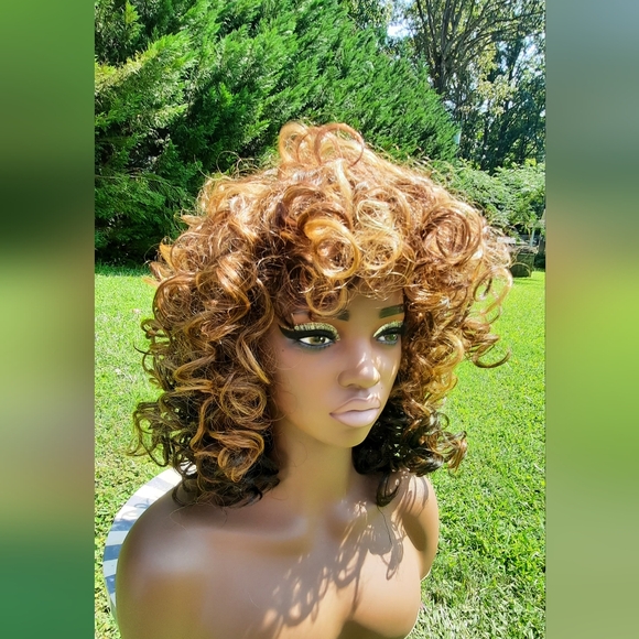 3 tone bouncy curls wig - Picture 7 of 13
